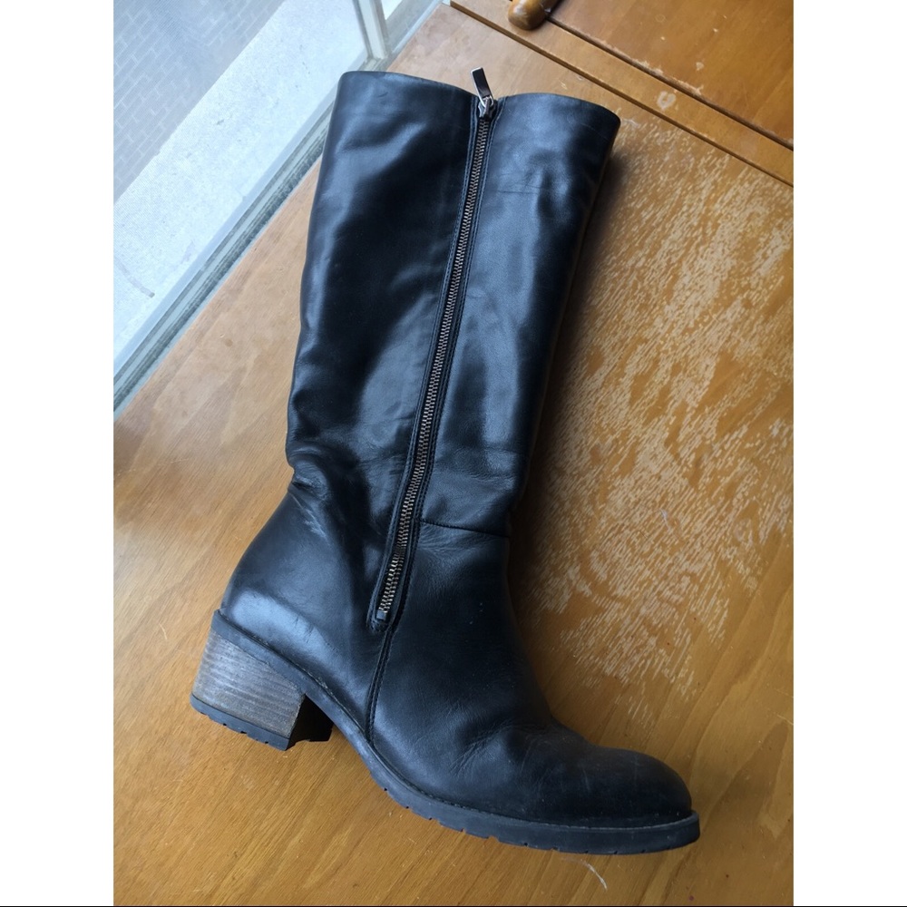 Black Boots